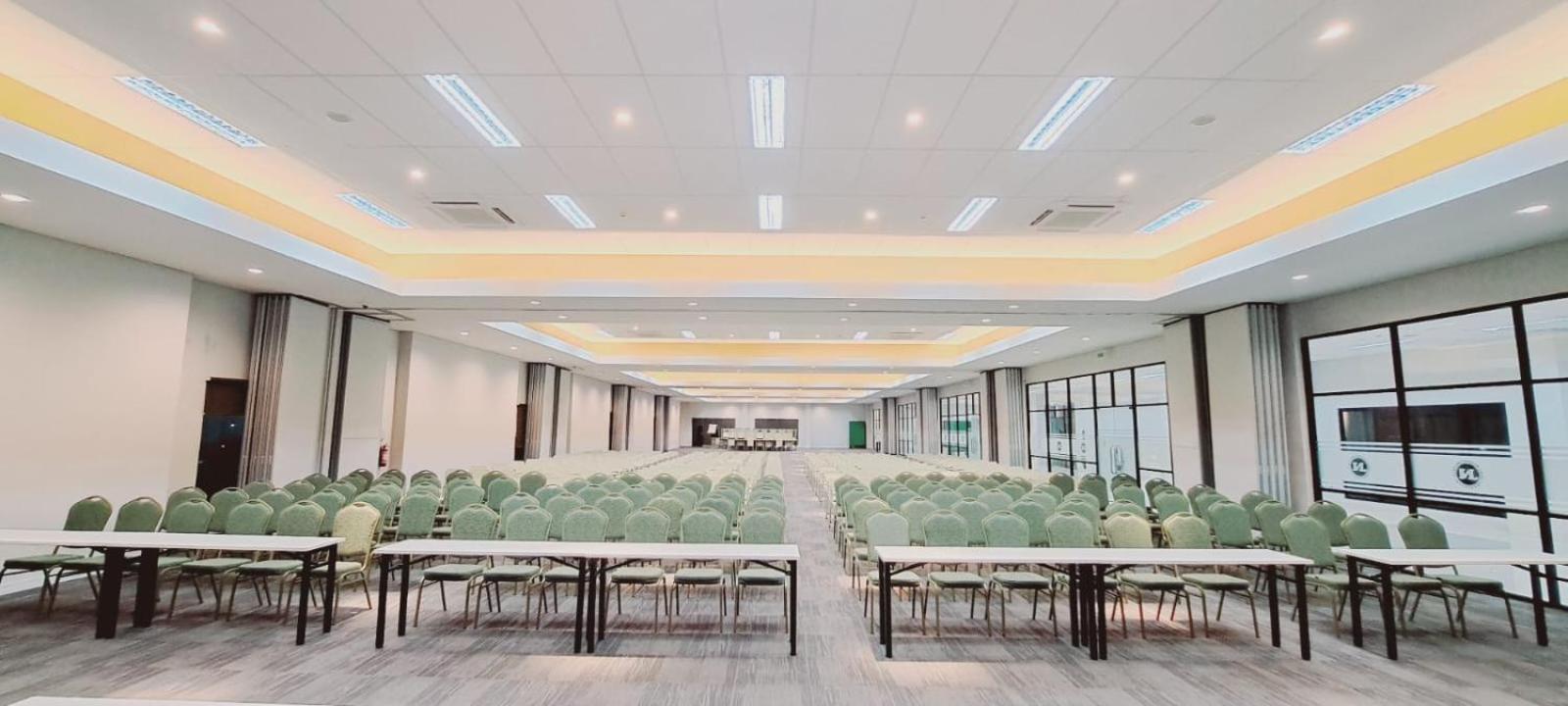 Tos Hotel & Convention Center Tangerang Powered By Archipelago Bagian luar foto